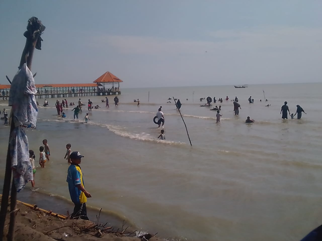 Pantai Purin Tawarkan Wisata Pantai Dengan Pasir Paling